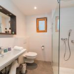Grossauer_Homes_Zimmer_Bachblick03